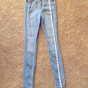 HOLLISTER Ultra High-Rise Jean Legging Size 1